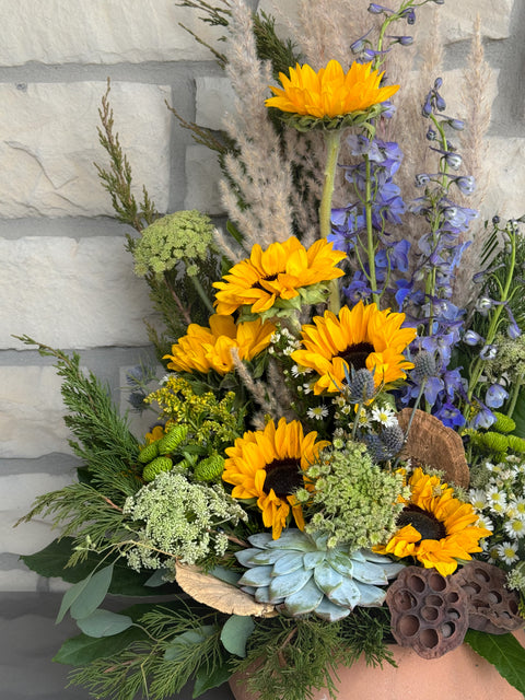 #189 Sunlit Earth Vertical Arrangement