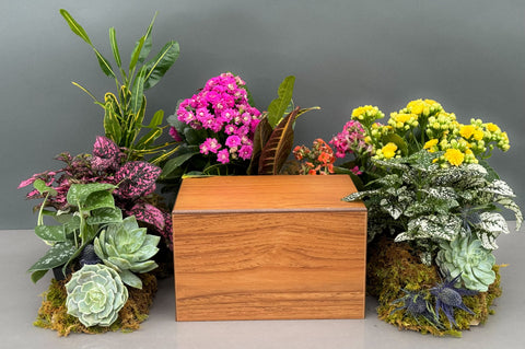 #84 Garden of Remembrance Urn Wreath