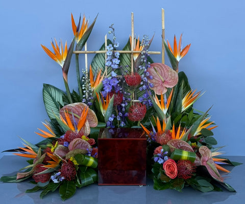 #90 Tropical Garden Tribute Urn Wreath