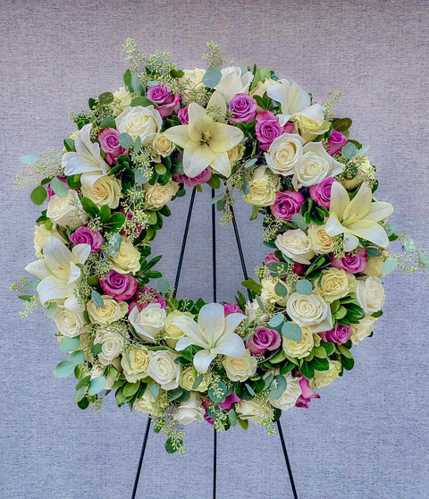 #257 Lavender and White Standing Wreath